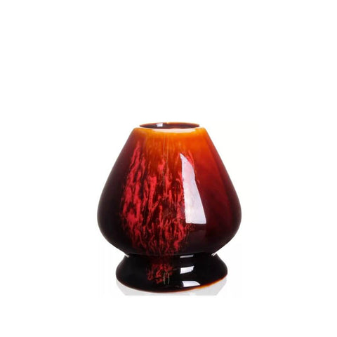 Matcha Besenhalter (Kusenaoshi) Akai in Rot-Schwarz von Goodwei für die Trocknung und Erhaltung der Form des Matcha-Besens (Chasen)
