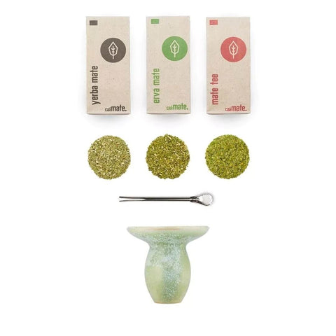 Mate Set von Caámate im Geschenkkarton mit Mate Tee, Erva Mate, Yerba Mate, Bombilla und Mate Becher Cuia aus Keramik in Mint